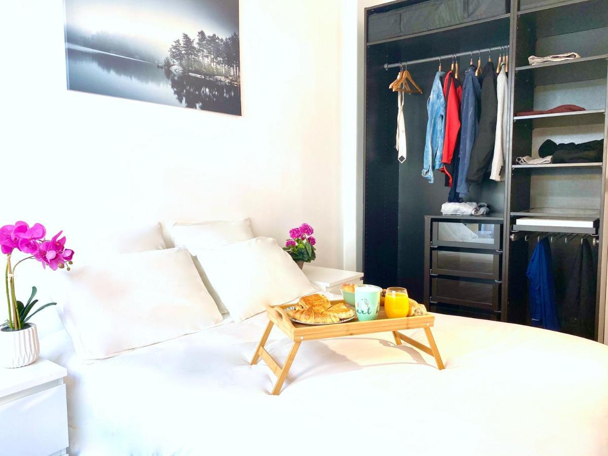 Oasis Au Coeur De Ville เลอเปลซีส์-โรแบงซง ภายนอก รูปภาพ